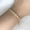 Pulseira Trevo com Micro Zircônias Folheado a Ouro 18K - Image 3