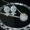 Conjunto Pétalas com Zircônias e Pérolas Folheado a Prata
